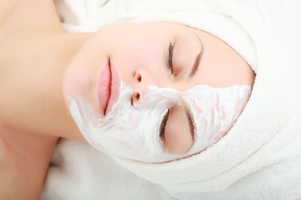Les secrets des soins du visage pour une peau radieuse